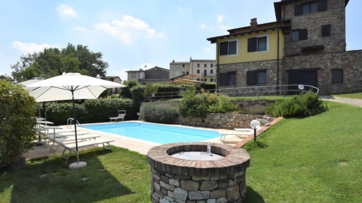 Castana Apartment | La Corte Bricca (Bilo C) by Interhome