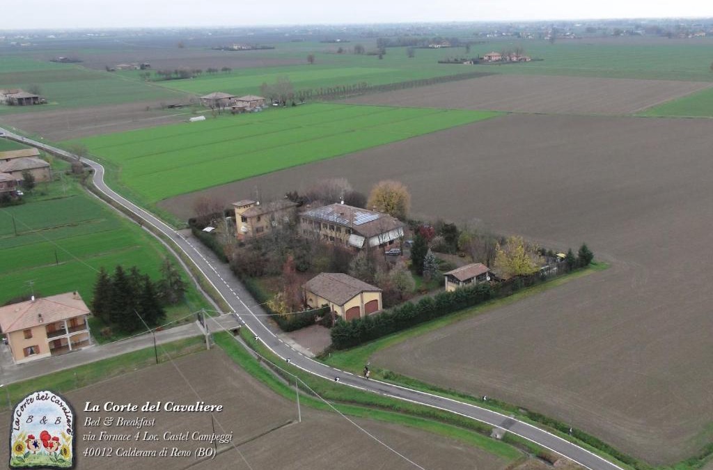 Calderara di Reno Bed & Breakfast | La Corte Del Cavaliere Bed & Breakfast