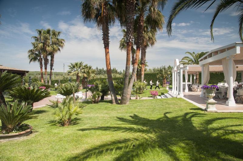Canosa di Puglia Hotel | La Corte di Opaka