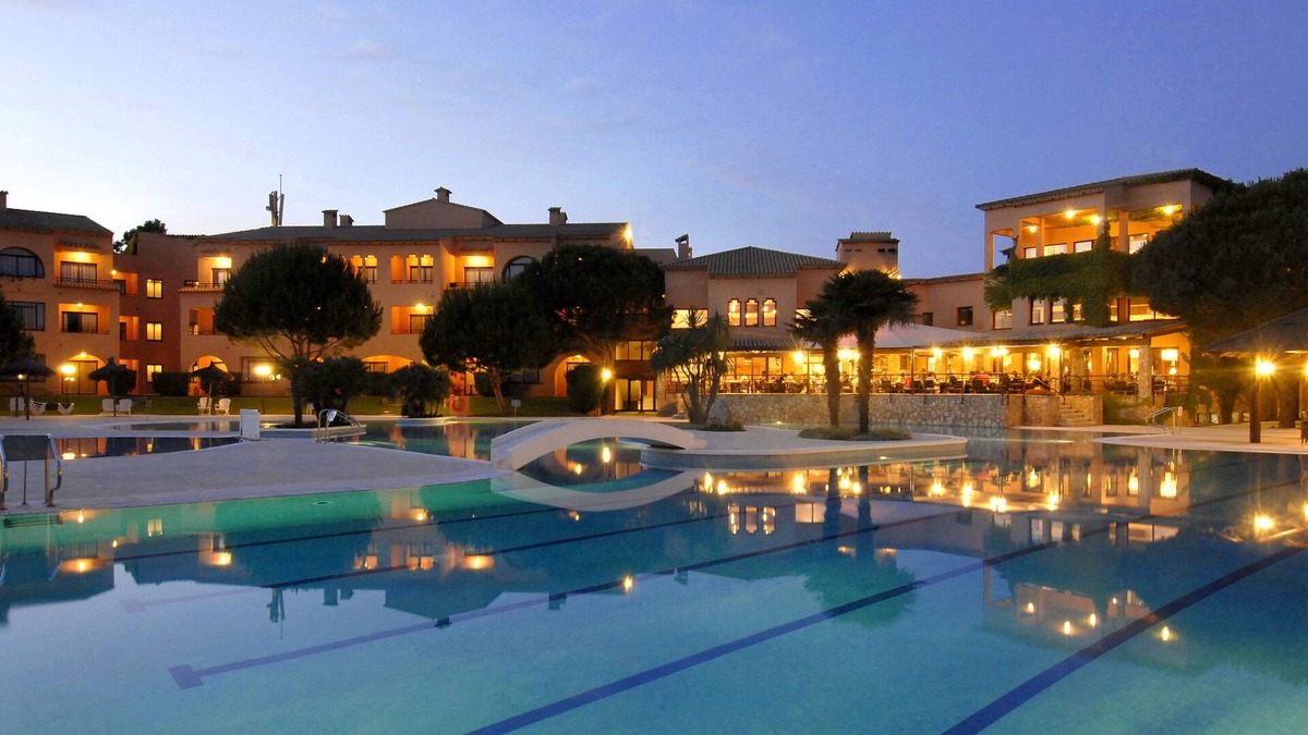 Pals Hotel | La Costa Golf & Beach Resort