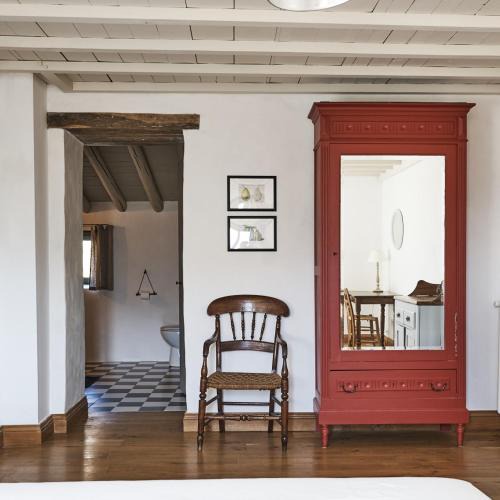 Pont-de-Barret House | La Cour du Marronnier