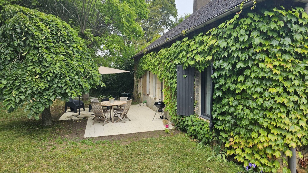 Beaumont-Pied-de-Boeuf House | La Crocherie : Gîte des Elfes