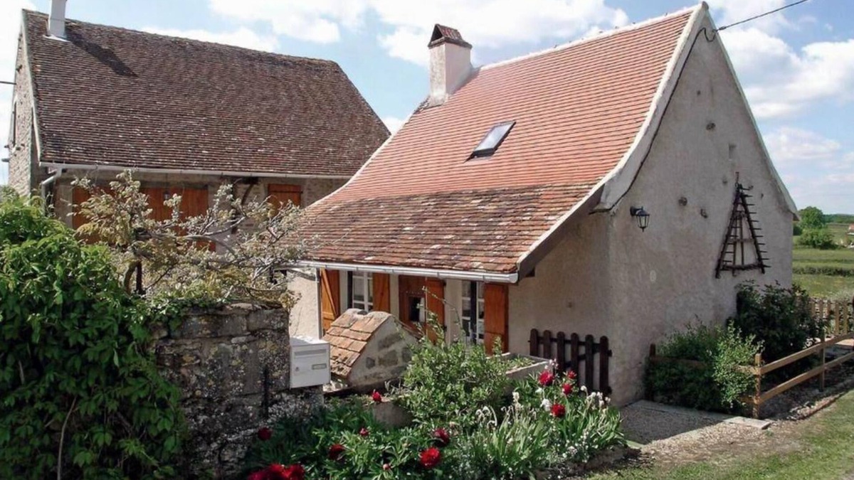 Passy House | La Dame Blanche - Passy