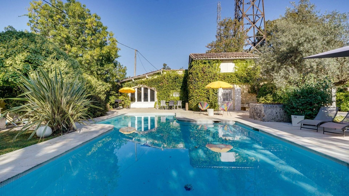 Saint-Loubes Villa | La Demeure - Incroyable maison en bord de Dordogne
