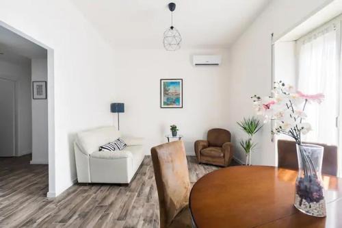 Casal Bertone Apartment | La Dimora Arimondi