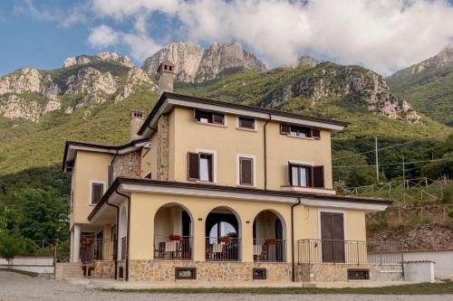 Postiglione Bed & Breakfast | La Dimora - Relais e Spa