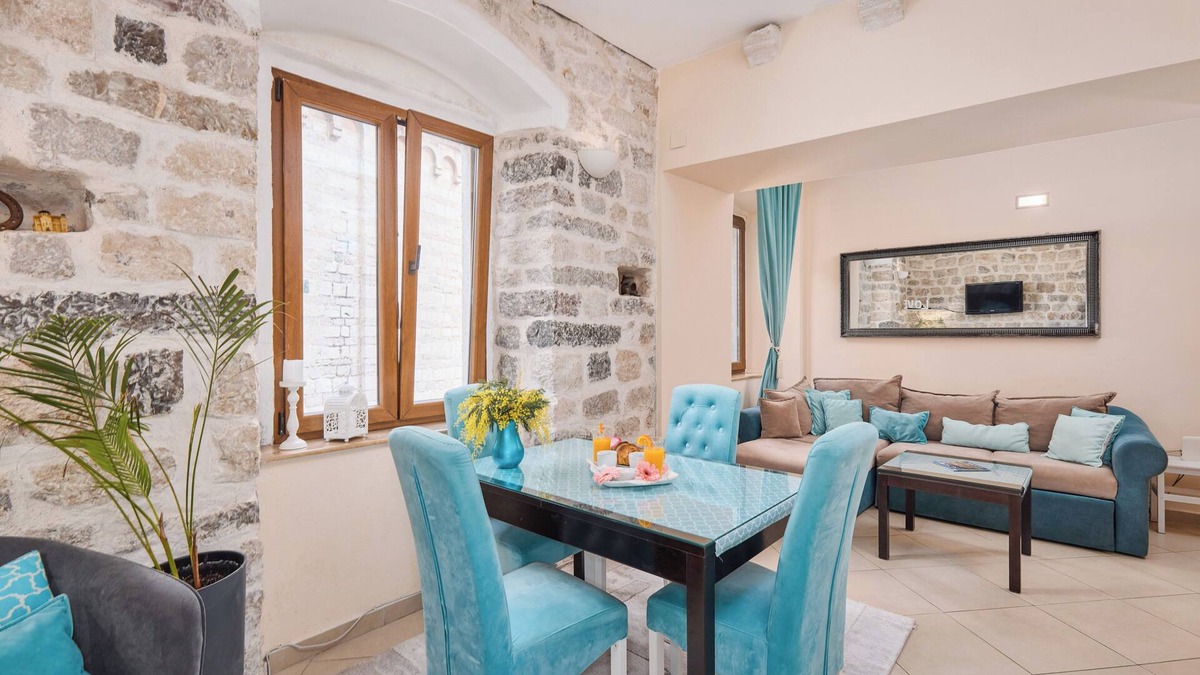 Kotor Old Town Condo | La Dolce Vita❤️UNESCO Kotor–Luxury 1BR Apartment Medieval Charm & Modern Comfort
