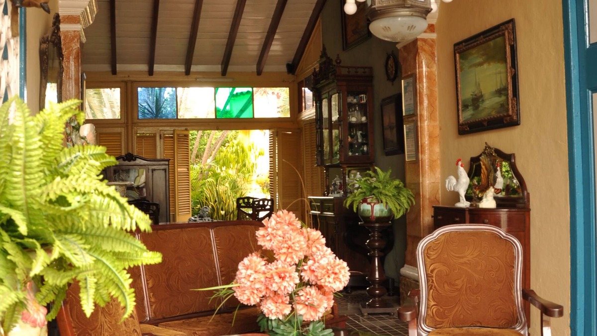 Remedios House | La Estancia Hostal