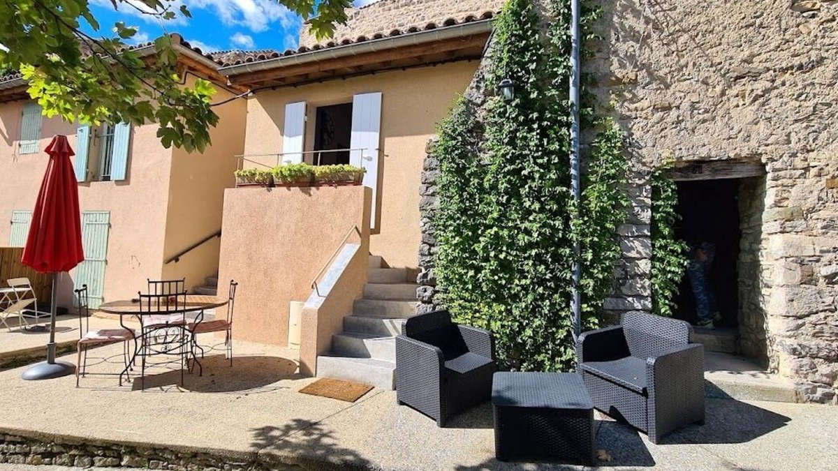 Sainte-Jalle House | La Farigoule-gîte de Charme-Sainte Jalle-Drôme Provençale 2Pers -