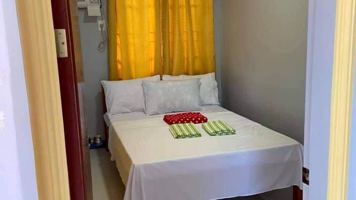 Oslob House | La Fela Pension House