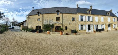 Formigny Bed & Breakfast | La ferme aux chats