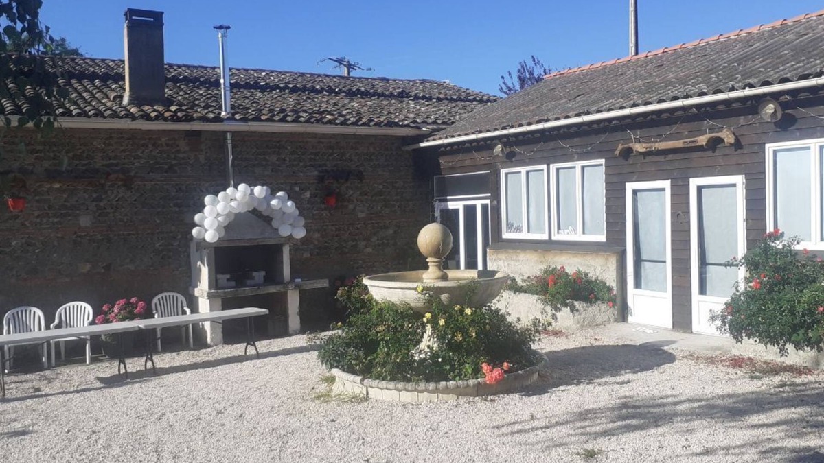 Poucharramet Other | La ferme d'Odette gite and reception room