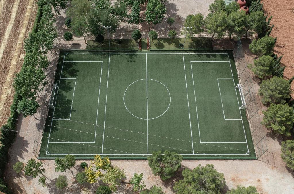 Mota del Cuervo Villa | La Finca de Tomás - 5 Estrellas - Fútbol 7, Piscina Cubierta & Pádel