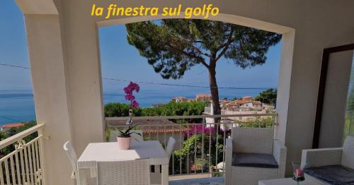 Villammare House | La finestra sul golfo