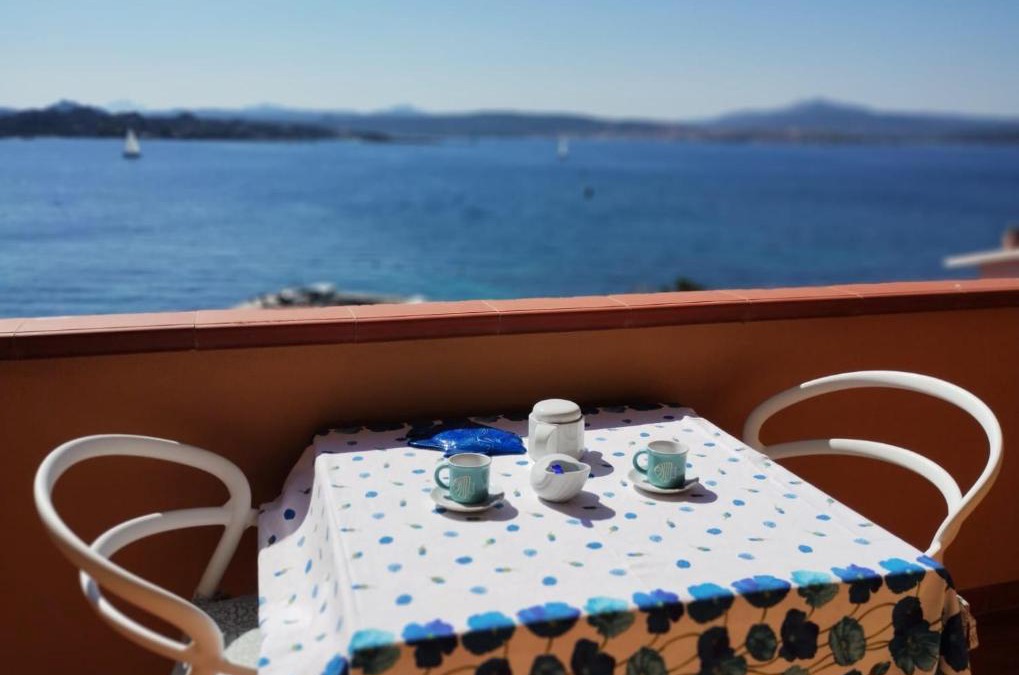 La Maddalena Apartment | La finestra sul mare