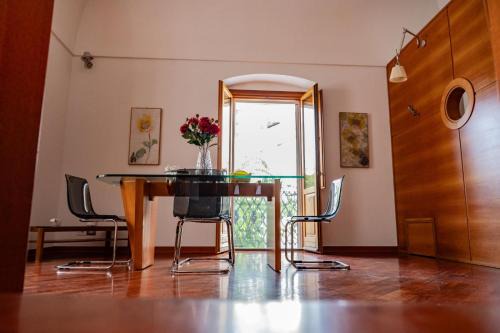 Pisticci Apartment | La finestra sulla piazza