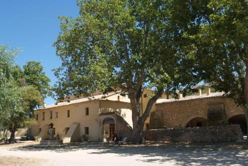 Simiane-la-Rotonde Bed & Breakfast | La Fontaine
