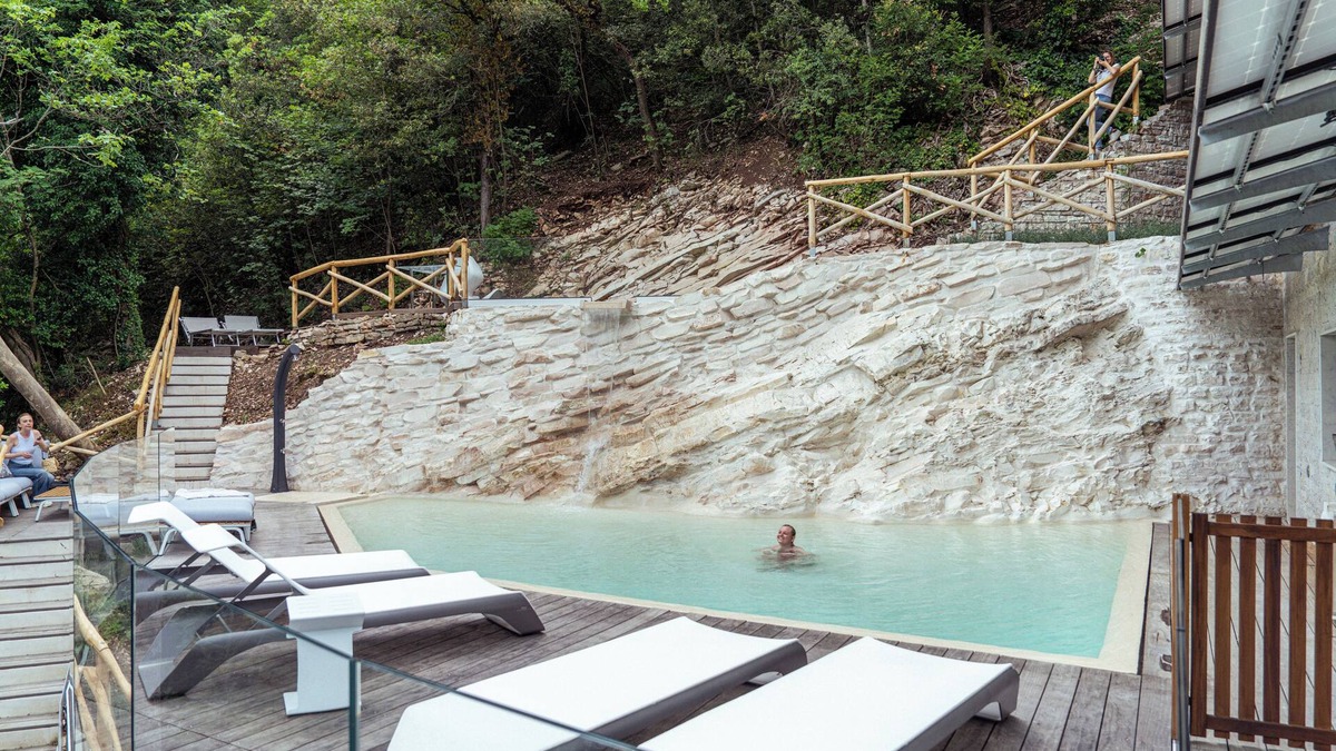 Furlo Bed & Breakfast | LA FORESTALE Luxury Ecolodge