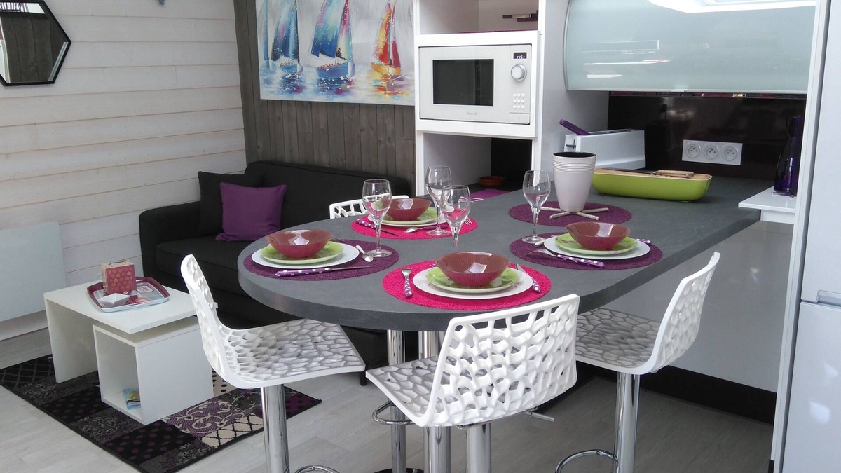 Saint-Denis-d'Oleron House | La Forge in Dédé: Apartment 2 to 4 people with small Private Spa FR15LWC2