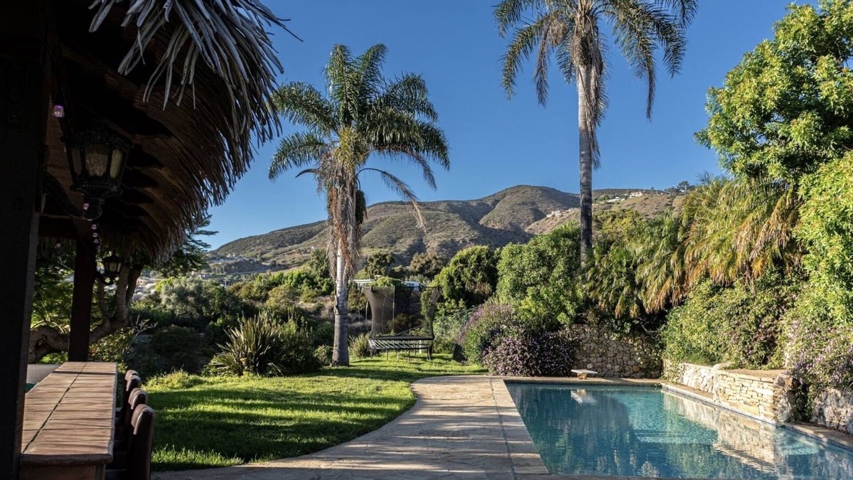Western Malibu House | La Fortezza- Malibu Estate