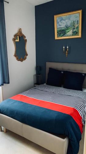 Charolles Apartment | La Garçonnière II
