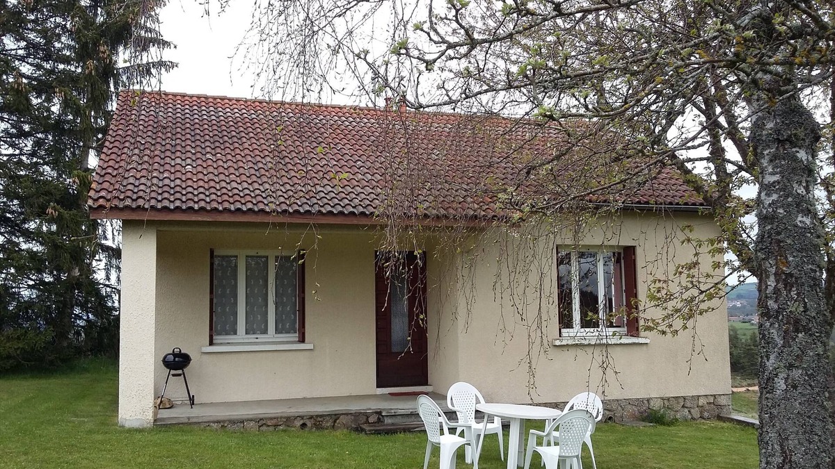 Fontanes House | la gardille les pine independent house with land in lozere
