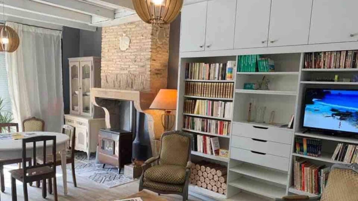 Garigny House | La Garignette