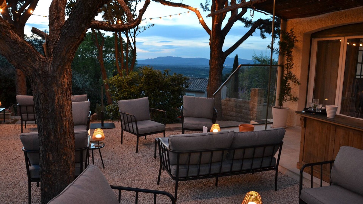 Venasque Hotel | La Garrigue