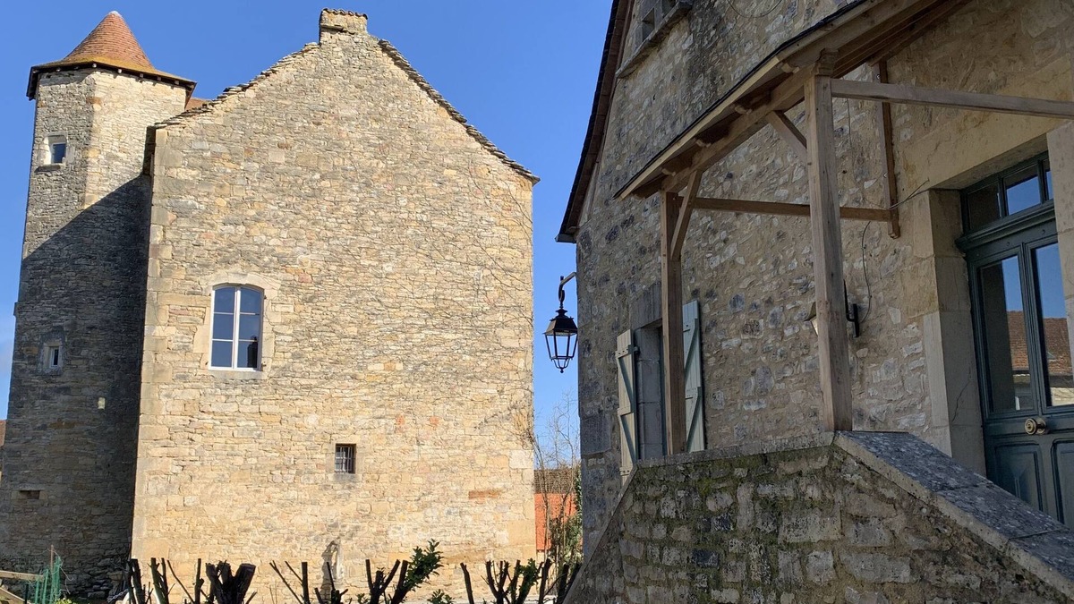 Salles-Courbaties House | La Gastine