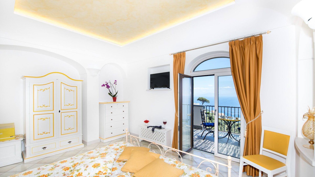 San Michele Apartment | La gatta - Le Contrade - Sosòre Holiday Homes - Amalfi Coast