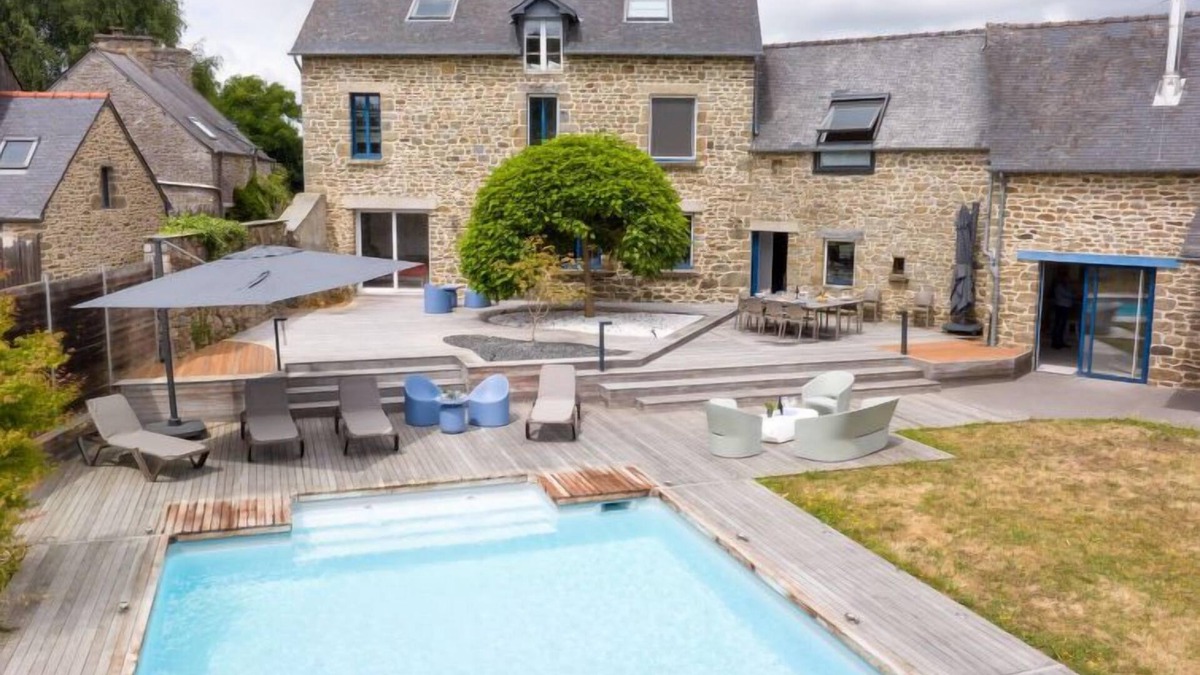 Le Tronchet House | La Gentilhommière by Interhome