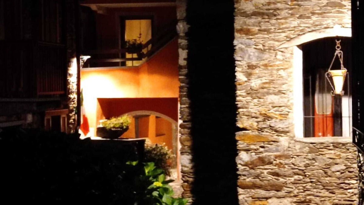 Comero House | LA GHIANDA APPARTAMENTO CON TERRAZZO ANIMALI AMMESSI