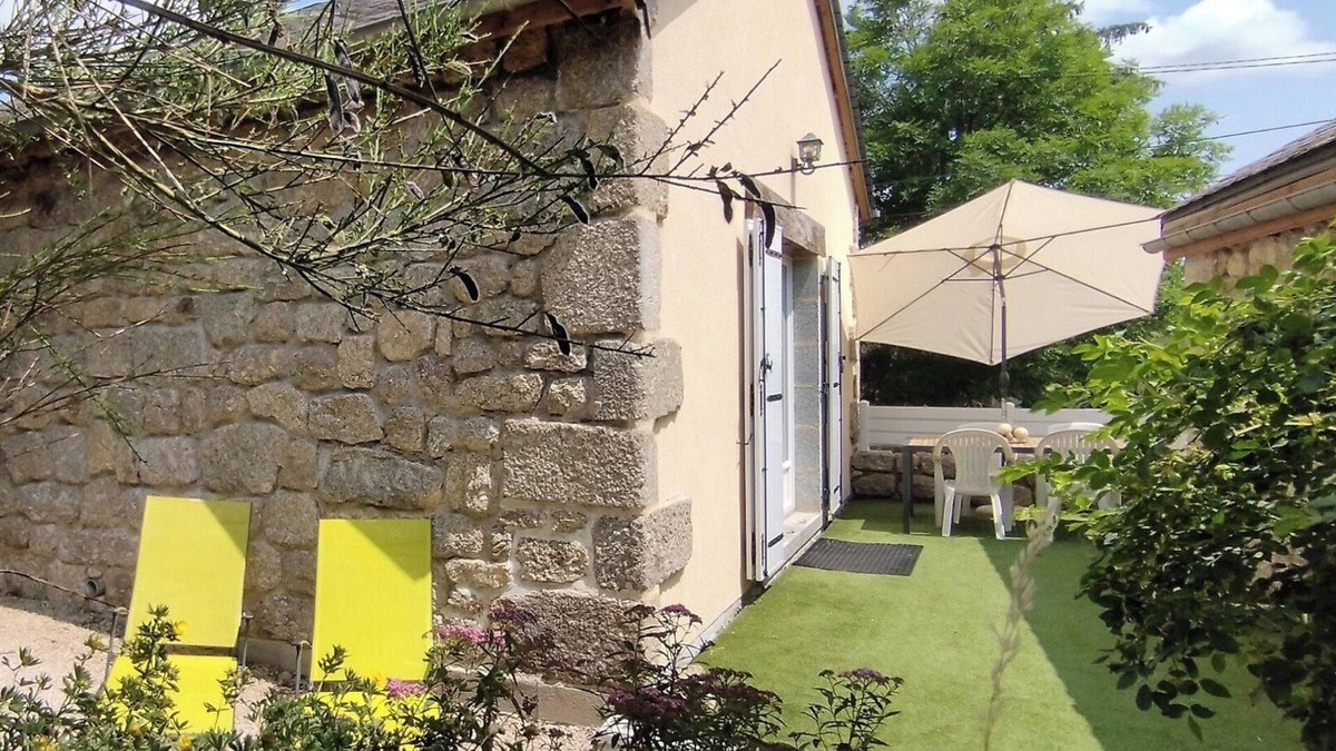 Saint-Denis-en-Margeride House | La Grange de Germaine *- Warm and quiet gite in the heart of Margeride