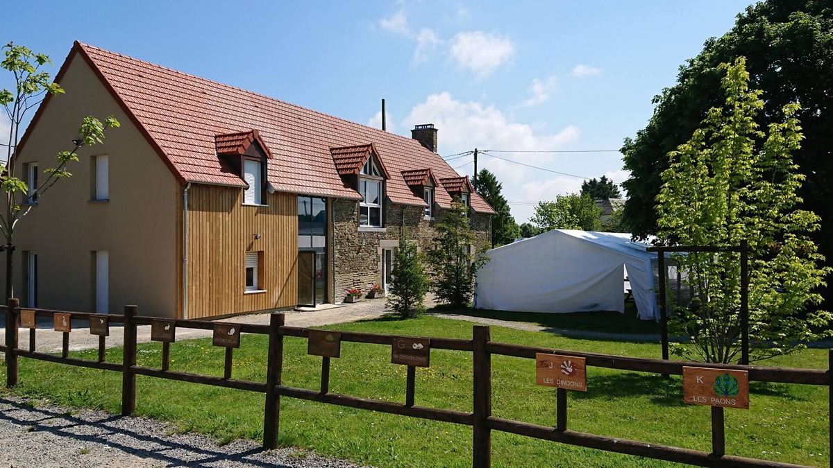 Bacilly House | La Grand'ferme