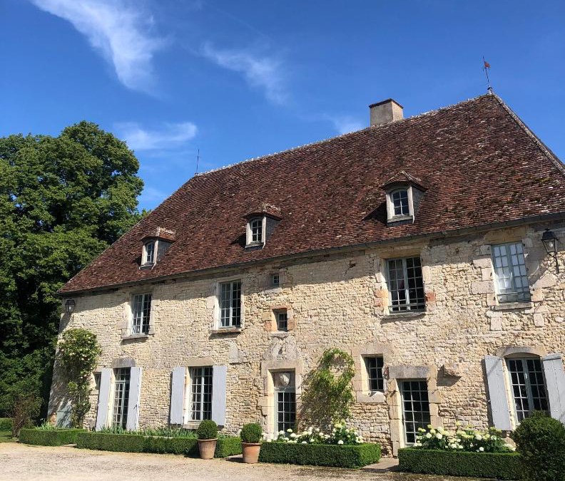 Vorly Bed & Breakfast | La grand' maison