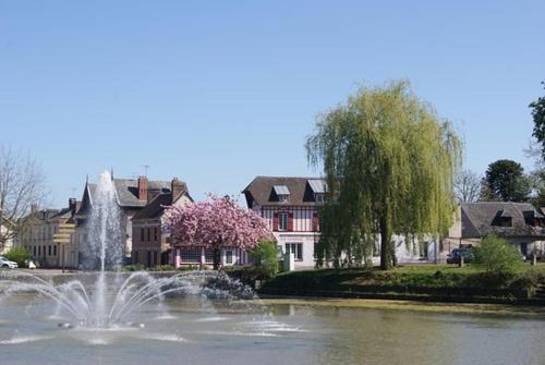 Conches-en-Ouche Hotel | La Grand Mare