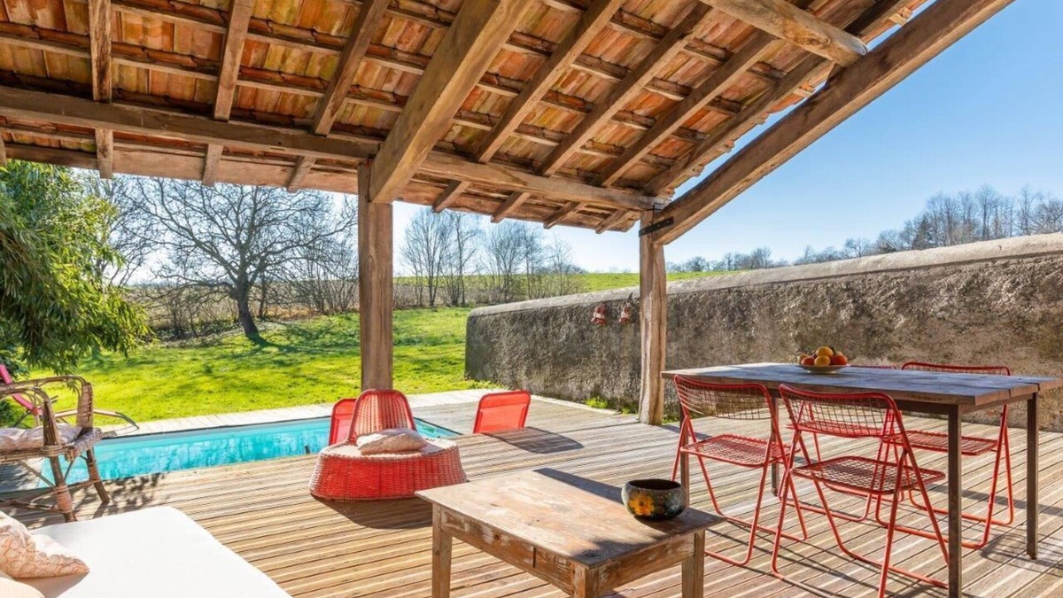 Labastide-Villefranche House | La Grange: Between sea and mountains, spacious gîte with private pool.