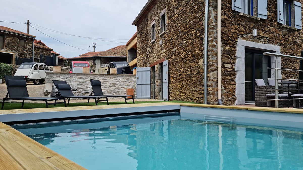 Villeneuve-dʼAllier House | La grange à VITTAL with swimming pool