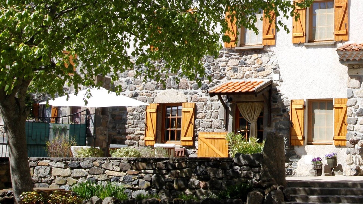 Olloix Cottage | La Grange aux Ayres gîte "Chardon" 6 places
