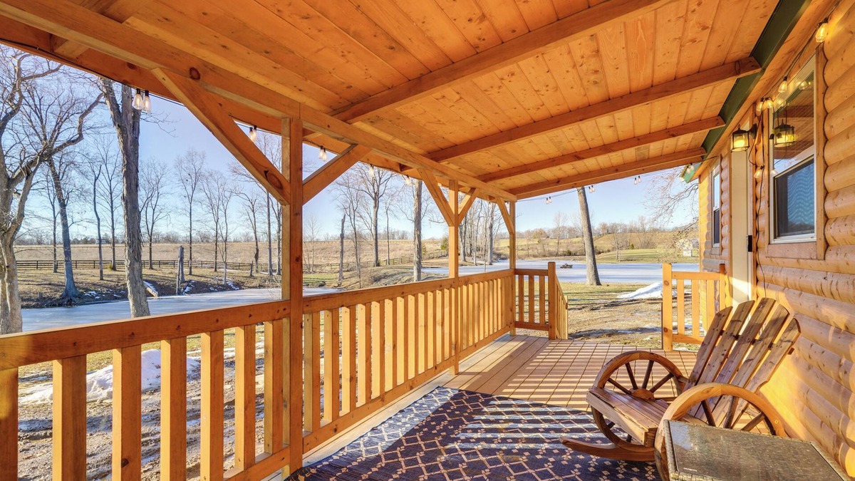 La Grange Cabin | La Grange Cabin on a Racehorse Farm w/Pond Views!