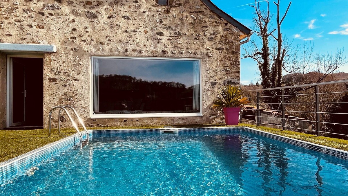 Lourdes - Tarbes House | La Grange des Pyrénées with heated pool and jacuzzi