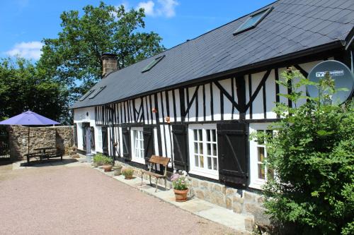 Ranes House | La Grange