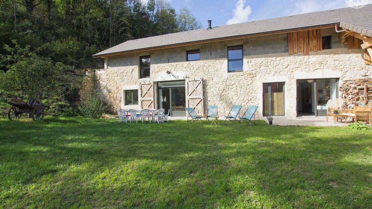 Saint-Jean-de-Chevelu House | LA GRANGE - SAINT JEAN DE CHEVELU