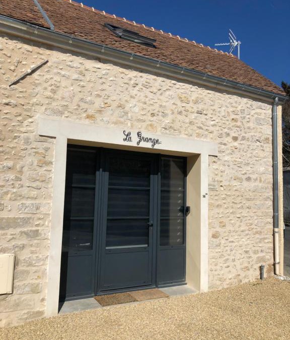 Ury House | La Grange
