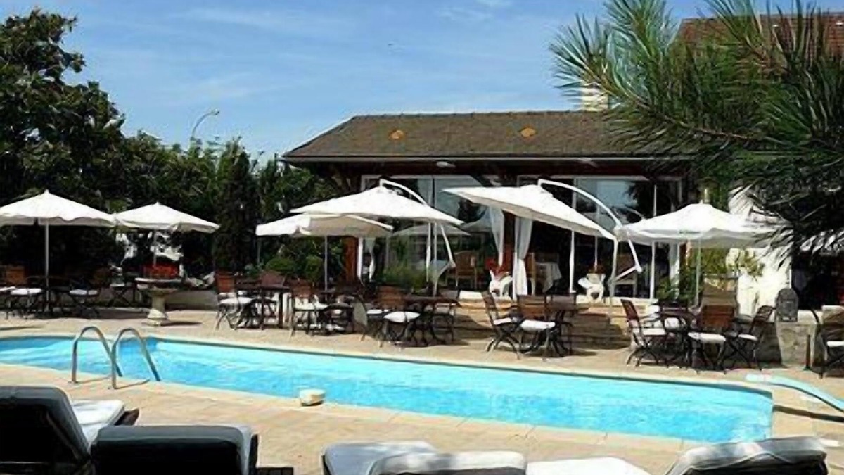 Ladoix-Serrigny Hotel | La Gremelle