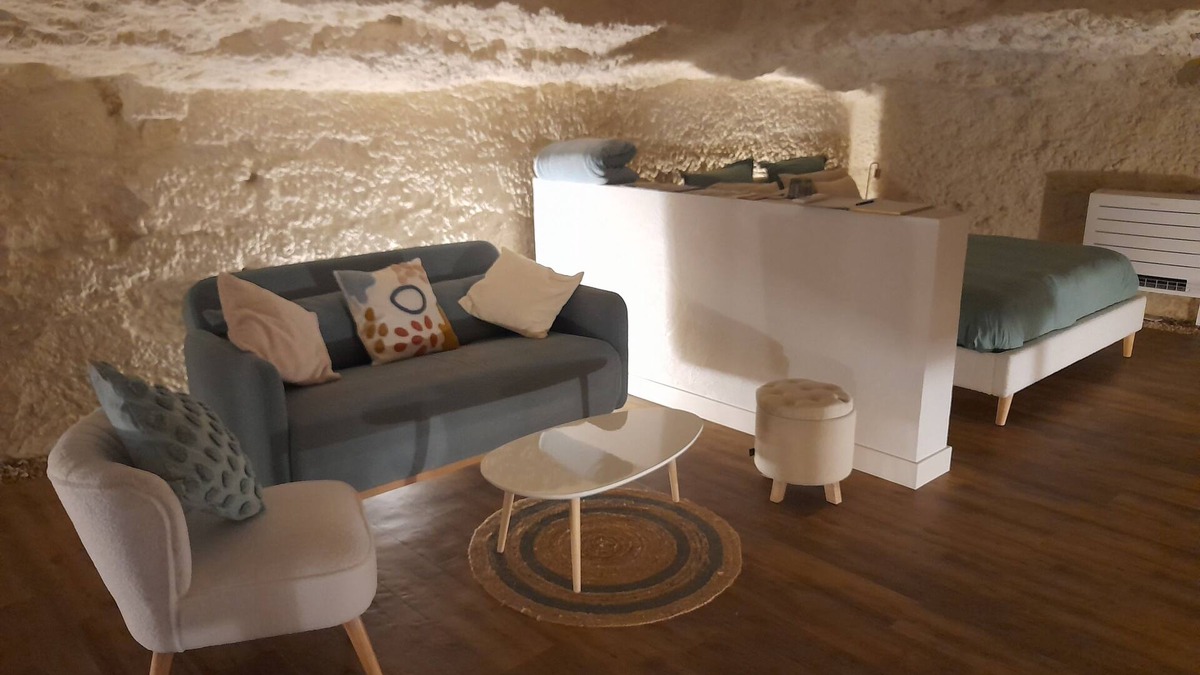 Cangey House | La Grotte du Bonheur