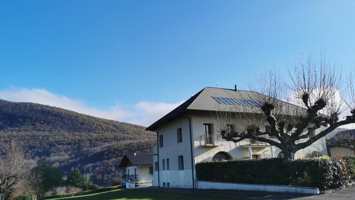 Brison-Saint-Innocent House | LA Grotte AUX Fees - Brison Saint Innocent
