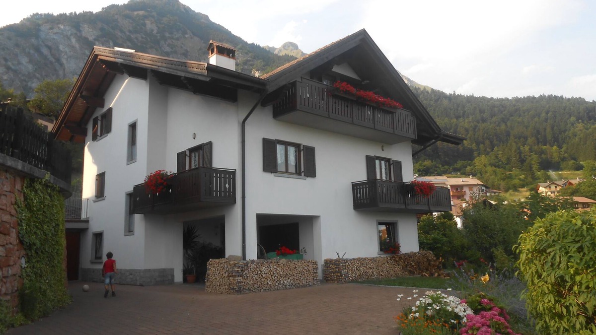 Stenico Apartment | "La Guarda" holiday home in Stenico. Panoramic balcony near Terme di Comano