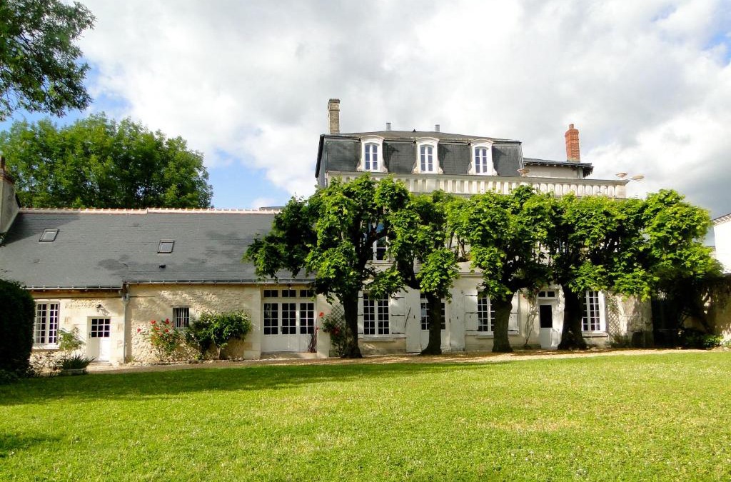 Tours Bed & Breakfast | La Héraudière Bed & Breakfast