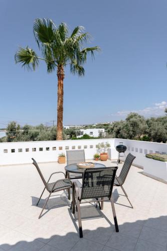 Adele House | La Hacienda cozy home